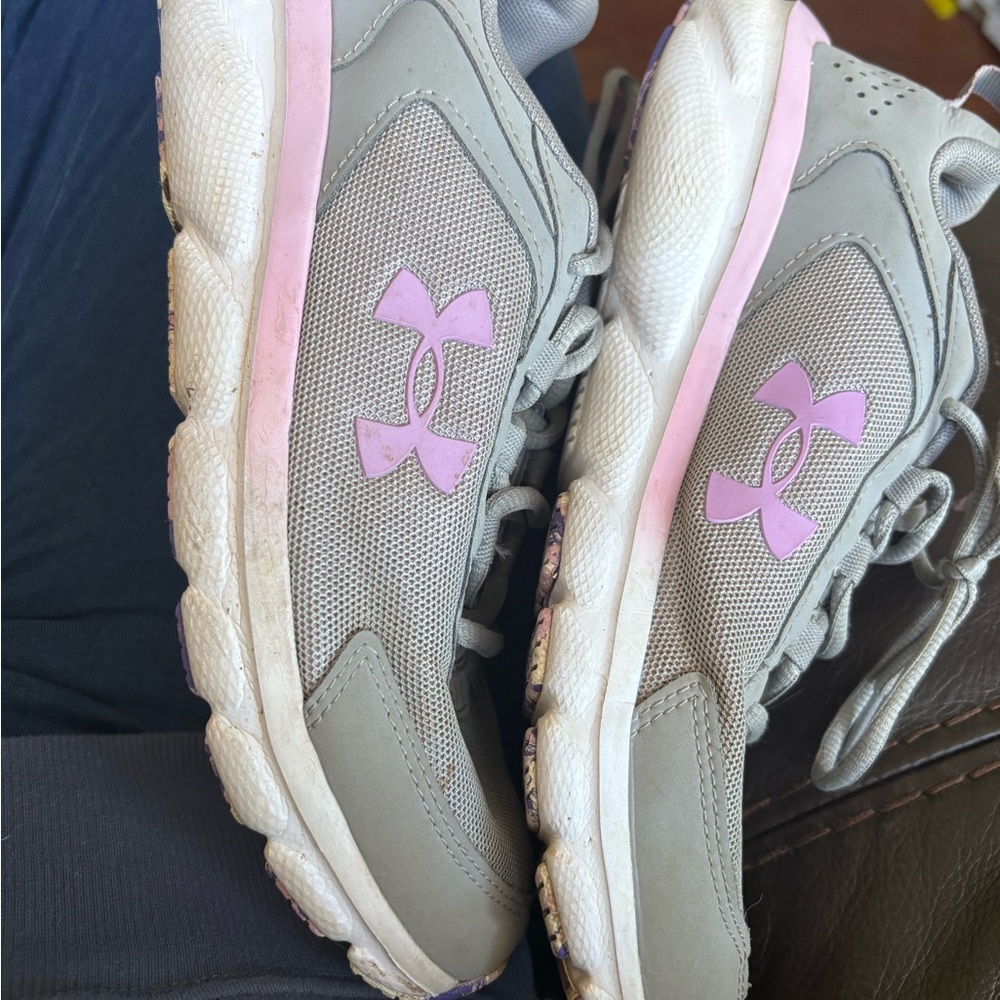 Under Armour Kids' Sneakers 7Y